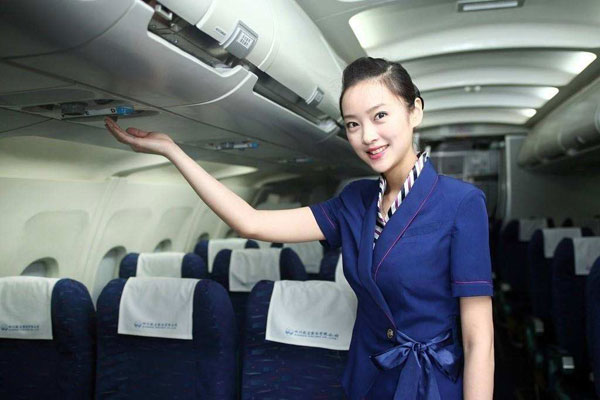 成都空乘學(xué)校哪個(gè)好？
