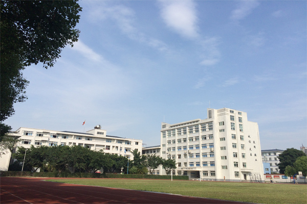 四川理工技師學(xué)院教學(xué)樓和實(shí)驗(yàn)樓