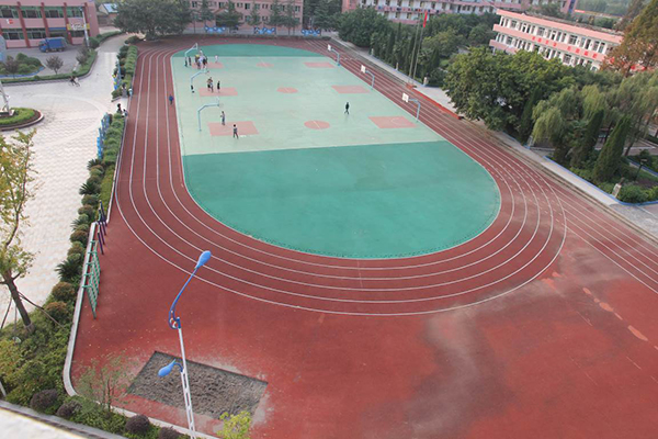 安居職中