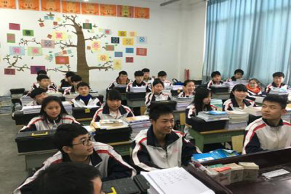 簡陽市平泉高級職業中學