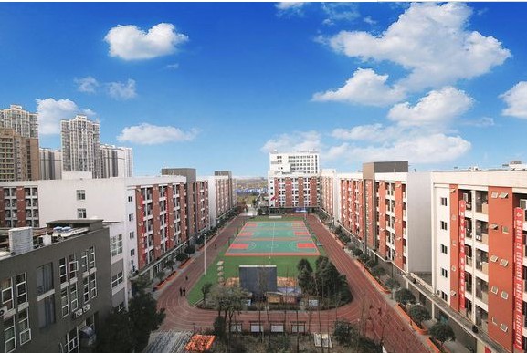 中國(guó)五冶大學(xué)校園一角