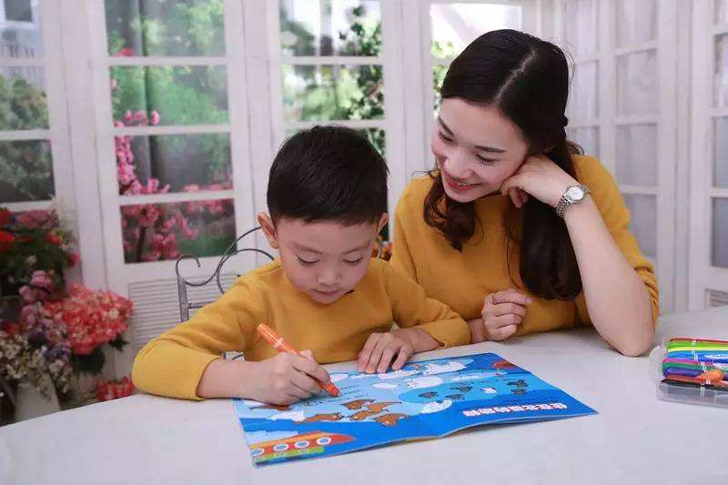 初中技校專業幼師