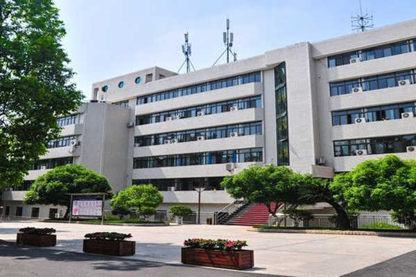 專科學校