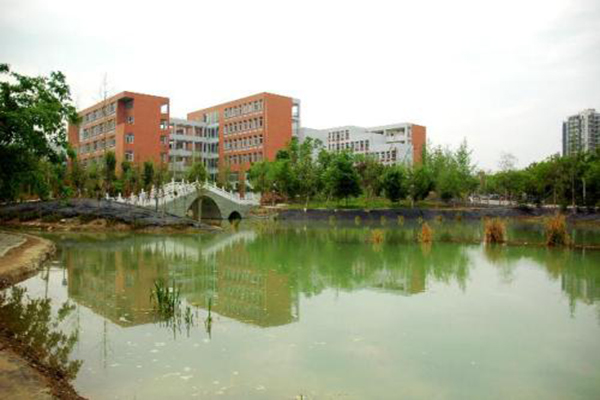 學校招生