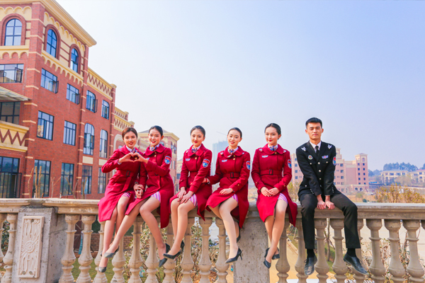 航空學校招生要求