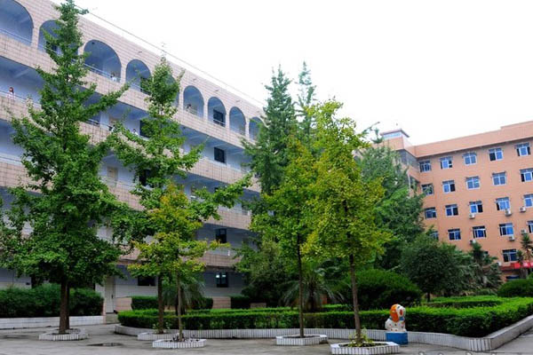 資陽職高學校
